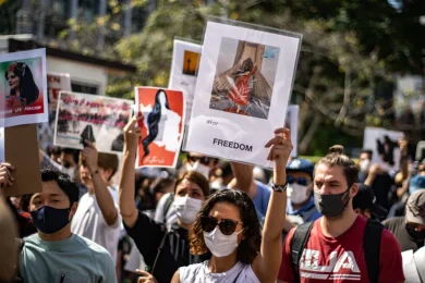 The Role of the Iranian Diaspora in Supporting Women’s Resistance